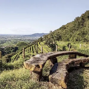 https://bellavista-pieve-lombardy.hotelinveneto.com